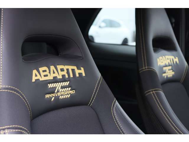 FIAT ABARTH 695 2024 Image 31