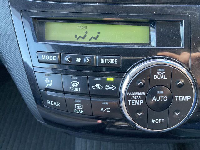 TOYOTA ESTIMA  4WD 2013 Image 31