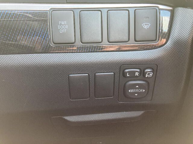 TOYOTA ESTIMA  4WD 2013 Image 31