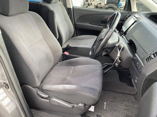 TOYOTA ESTIMA  4WD 2013 Image 31