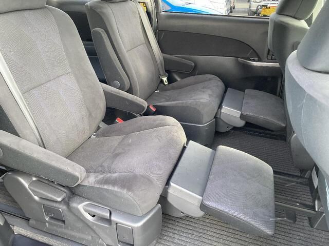 TOYOTA ESTIMA  4WD 2013 Image 31