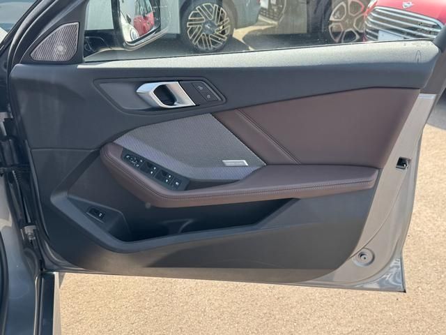 BMW 1SERIES 2025 Image 31