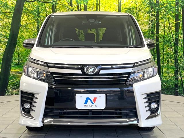 TOYOTA VOXY 2017 Image 31