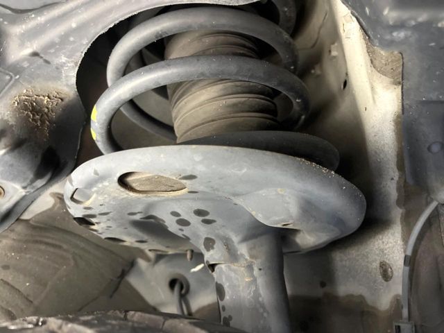 TOYOTA VOXY 2017 Image 31