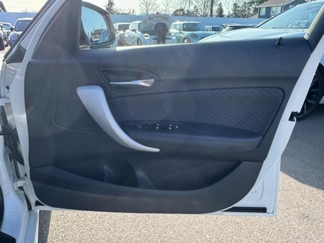 BMW 1SERIES 2016 Image 31