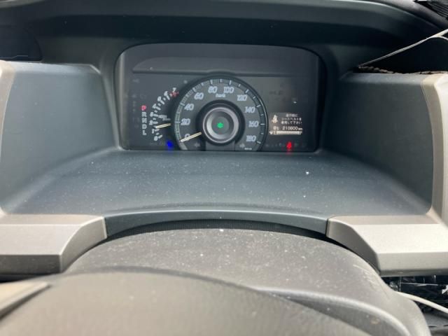 HONDA STEPWAGON 2013 Image 31