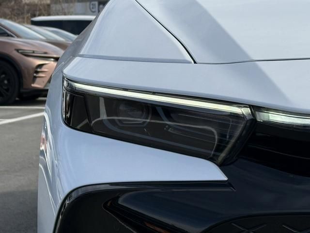 TOYOTA CROWN CROSSOVER 2023 Image 31