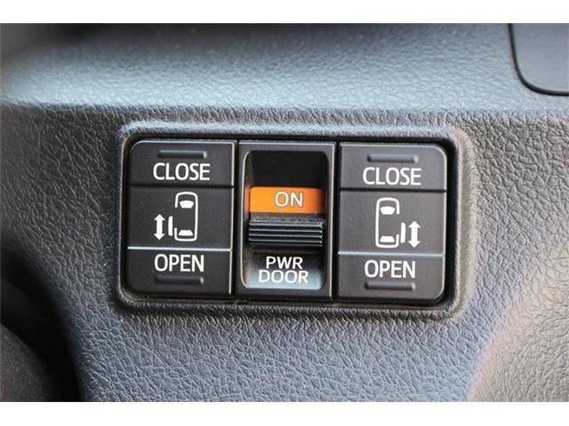 TOYOTA SIENTA HYBRID 2018 Image 31