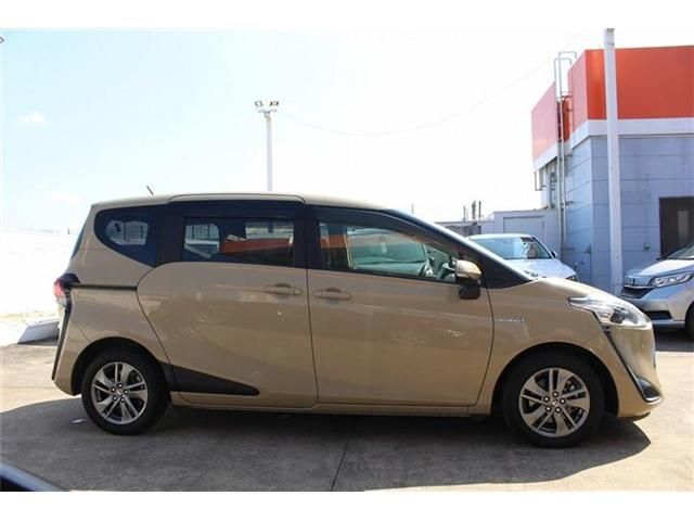 TOYOTA SIENTA HYBRID 2018 Image 31