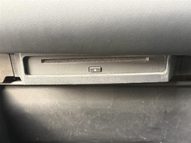 TOYOTA VOXY HYBRID 4WD 2022 Image 31