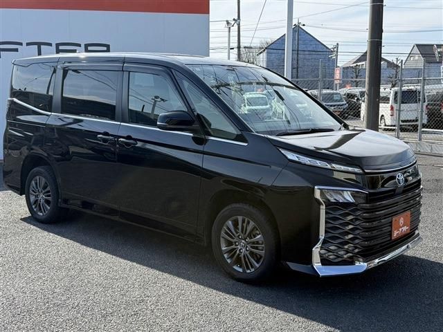 TOYOTA VOXY HYBRID 4WD 2022 Image 31
