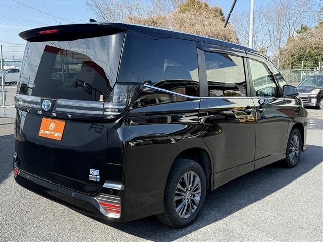 TOYOTA VOXY HYBRID 4WD 2022 Image 31