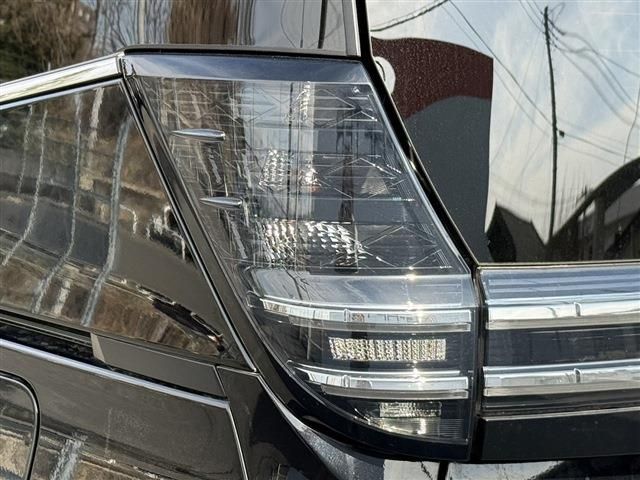 TOYOTA VOXY HYBRID 4WD 2022 Image 31