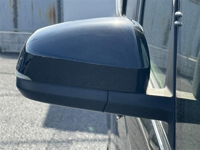 TOYOTA VOXY HYBRID 4WD 2022 Image 31