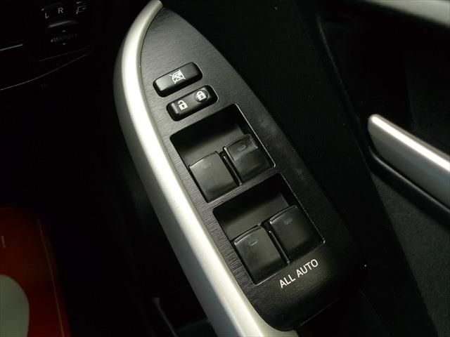 TOYOTA PRIUS 2013 Image 31