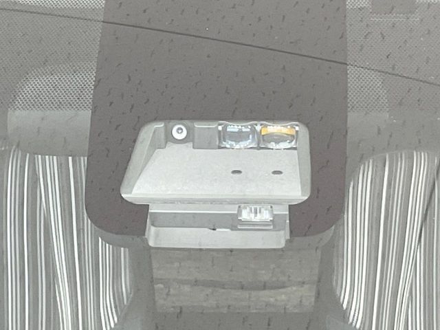 TOYOTA VITZ 2016 Image 31