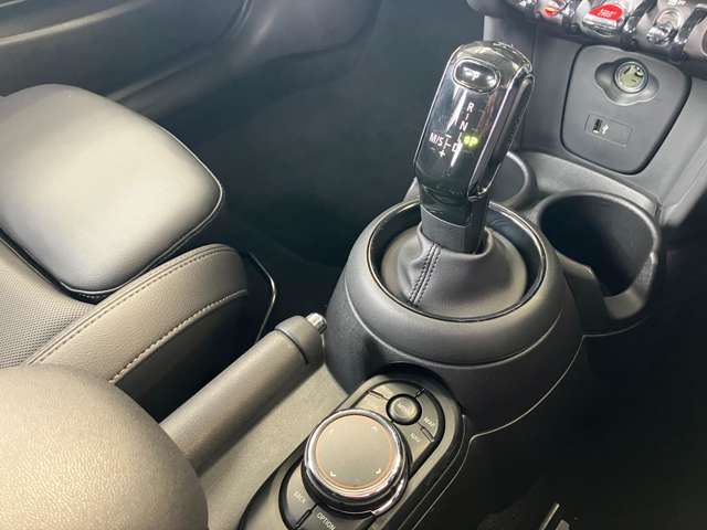 BMW MINI COOPER 2019 Image 31