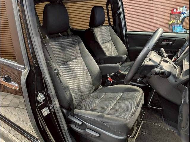 TOYOTA VOXY 2020 Image 31