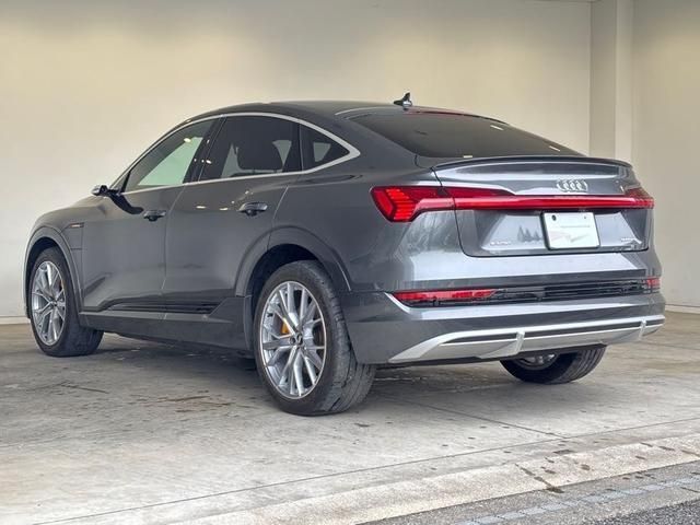 AUDI E-TRON SPORTBAC 2020 Image 31