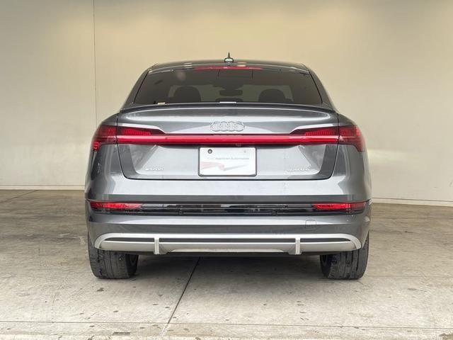 AUDI E-TRON SPORTBAC 2020 Image 31