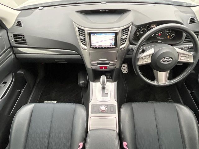 SUBARU LEGACY OUTBACK 2011 Image 31