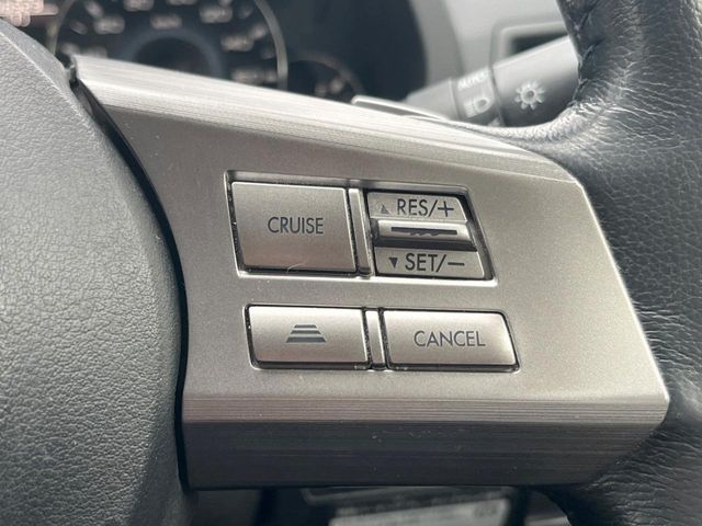 SUBARU LEGACY OUTBACK 2011 Image 31