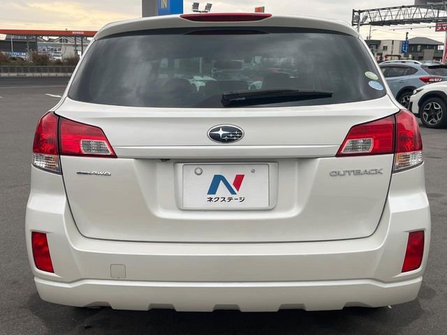 SUBARU LEGACY OUTBACK 2011 Image 31