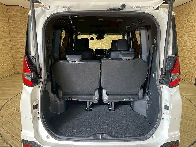 TOYOTA NOAH 2022 Image 31