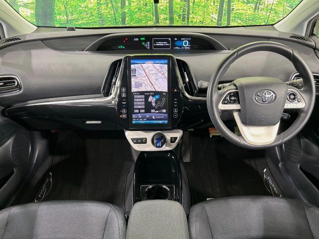 TOYOTA PRIUS PHV 2017 Image 31