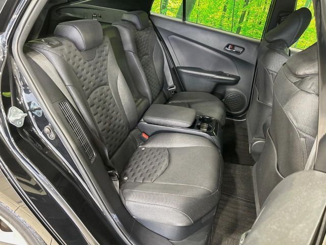 TOYOTA PRIUS PHV 2017 Image 31