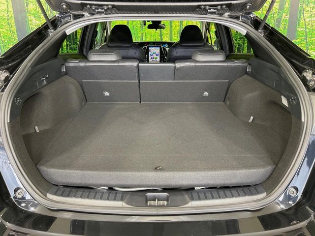 TOYOTA PRIUS PHV 2017 Image 31