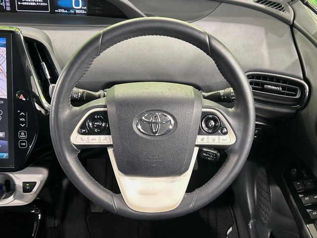 TOYOTA PRIUS PHV 2017 Image 31