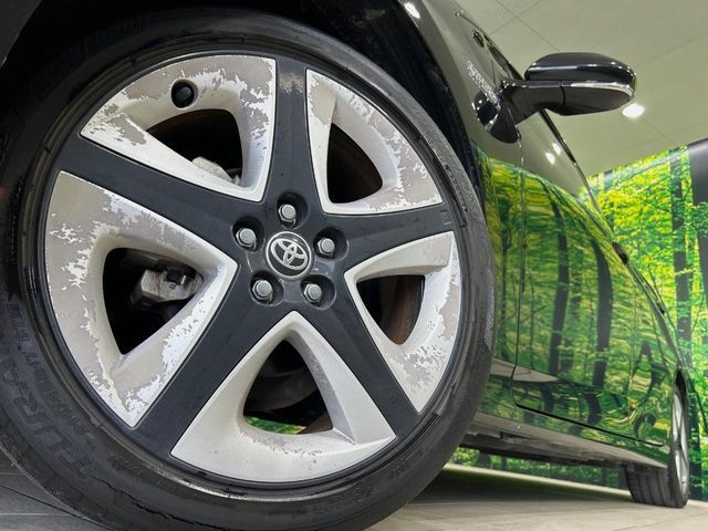 TOYOTA PRIUS PHV 2017 Image 31