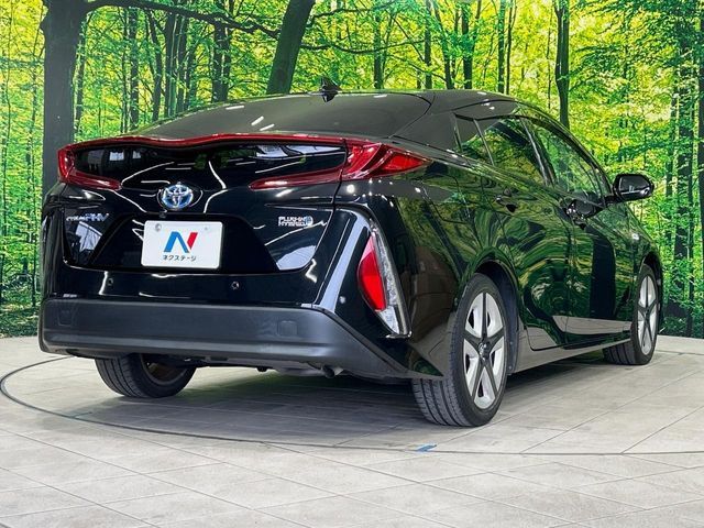 TOYOTA PRIUS PHV 2017 Image 31
