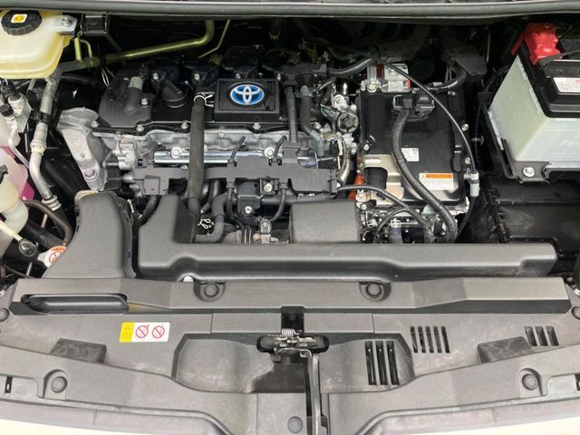 TOYOTA NOAH HYBRID 2022 Image 31