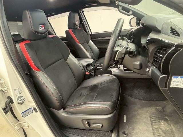 TOYOTA HILUX 4WD 2023 Image 31