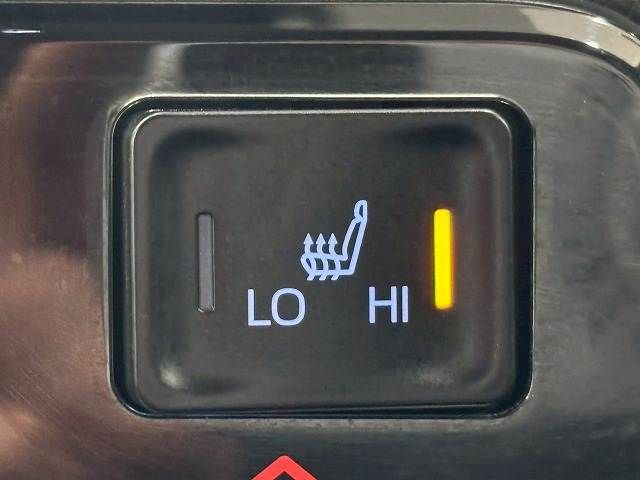 TOYOTA VOXY HYBRID 2023 Image 31