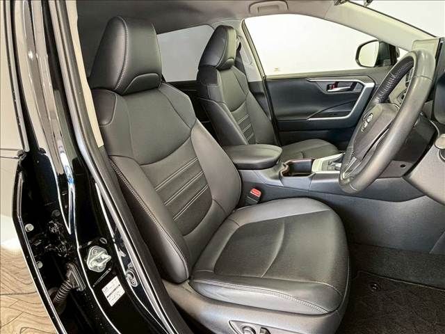 TOYOTA RAV4 HYBRID 4WD 2023 Image 31