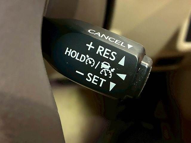 TOYOTA LANDCRUISER PRADO 2023 Image 31