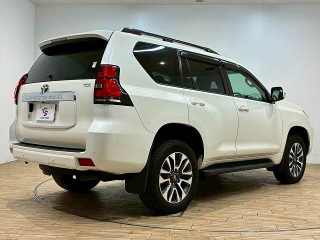 TOYOTA LANDCRUISER PRADO 2023 Image 31