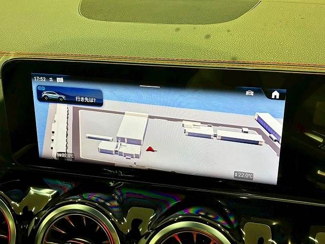 MERCEDES BENZ EQA 2024 Image 31