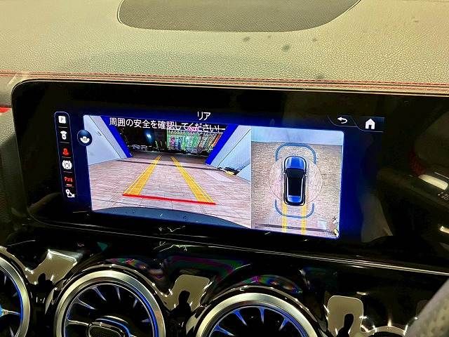 MERCEDES BENZ EQA 2024 Image 31