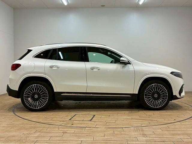 MERCEDES BENZ EQA 2024 Image 31