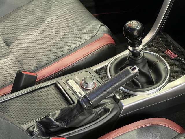 SUBARU WRX STI 2016 Image 31