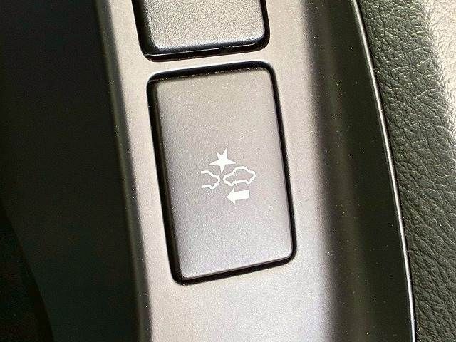 TOYOTA HIACE VAN 2WD 2024 Image 31