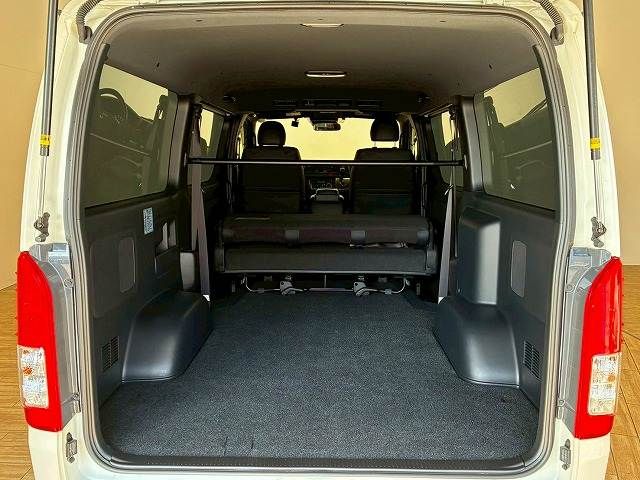 TOYOTA HIACE VAN 2WD 2024 Image 31