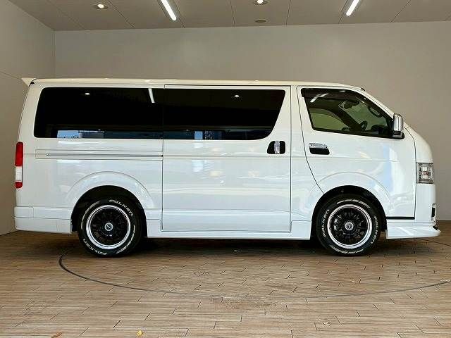 TOYOTA HIACE VAN 2WD 2024 Image 31