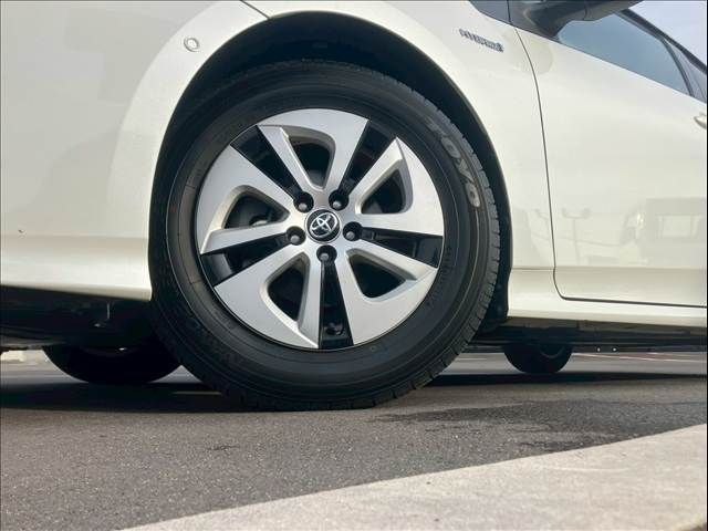 TOYOTA PRIUS 2016 Image 31