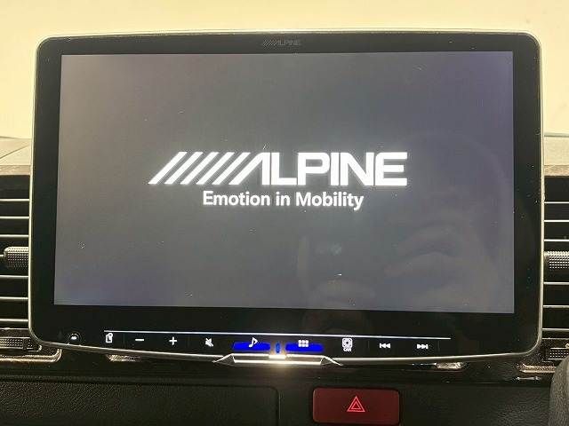 TOYOTA HIACE VAN 4WD 2023 Image 31