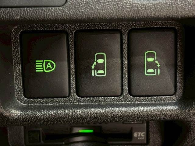 TOYOTA HIACE VAN 4WD 2023 Image 31